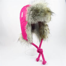 Charger l'image dans la galerie, Chapeau Aviateur Loup fait à la main Fushia - Montréal Québec - Handmade vintage