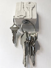 Charger l'image dans la galerie, Porte-clés magnétique mural - Montréal