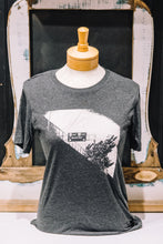 Charger l'image dans la galerie, T-shirt imprimé de Montréal