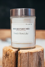 Charger l'image dans la galerie, soya coco wax candel artisanal quebec handmade montreal balsam fir scent home bougie chandelle fait main montreal quebec bougie parfumée scented candel cire de soya et noix de coco forêt boréal pin épinette noire cèdre sapin baumier maison réconfort confort relaxant relaxation détente