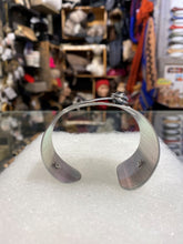 Charger l'image dans la galerie, bracelet artisan montreal