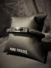 Charger l'image dans la galerie, Bracelet en cuir noir tressé rond pour homme - Fermoir noir