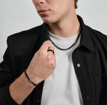 Charger l&#39;image dans la galerie, Bague 7 mm noire mate et brillante (une bande)
