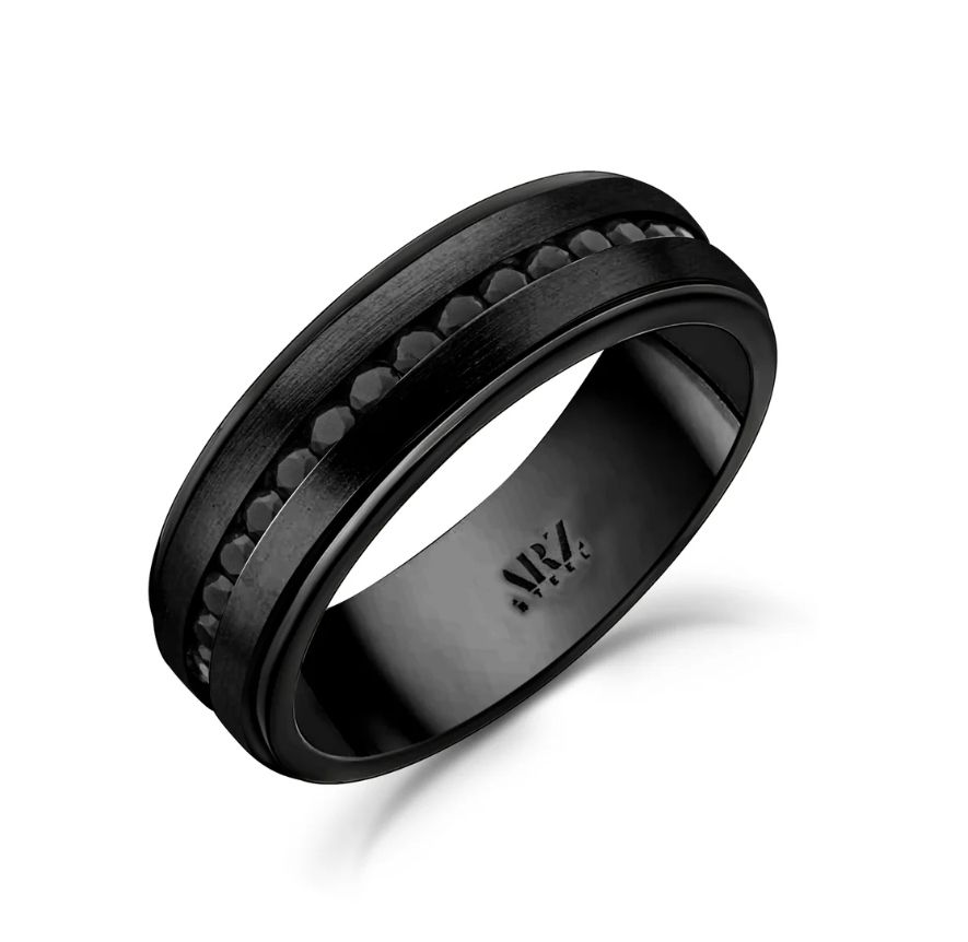 Bague mate en acier noir avec pierres noires 7 mm