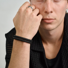 Charger l&#39;image dans la galerie, Bague à bords biseautés et lignes noires
