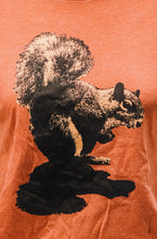 Charger l&#39;image dans la galerie, T-shirt imprimé tresnormale (Écureuil)
