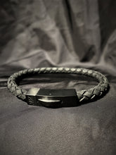 Charger l&#39;image dans la galerie, Bracelet en cuir noir tressé rond pour homme - Fermoir noir

